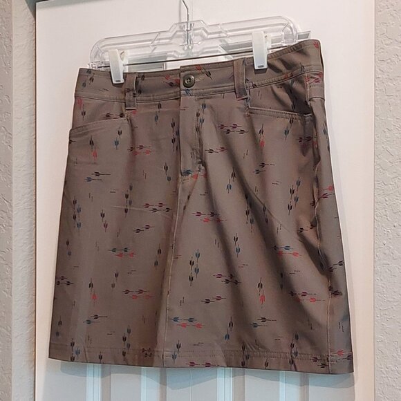 Eddie Bauer Adventure 2.0 Olive Green Arrow Print Golf Skort Size 8 - Picture 2 of 12